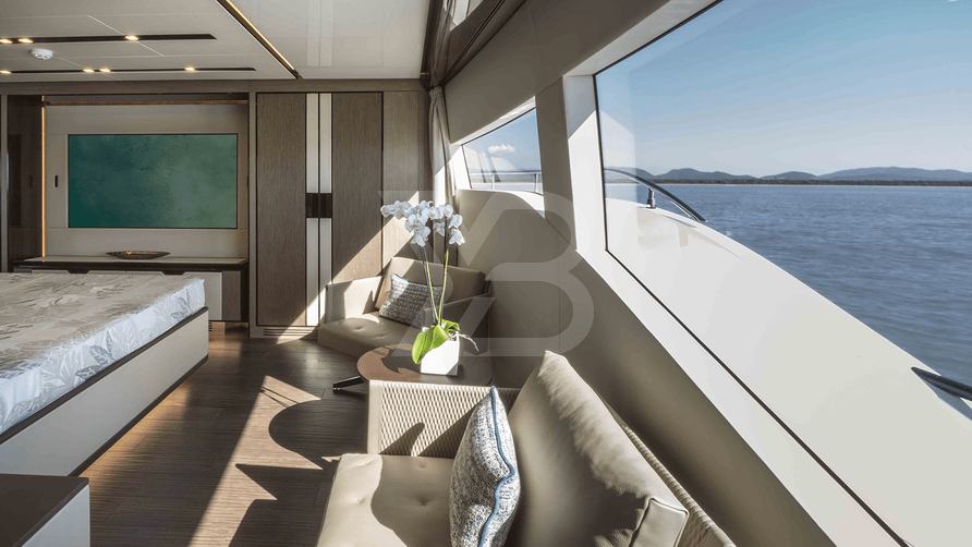 Four Joys yacht interior 17