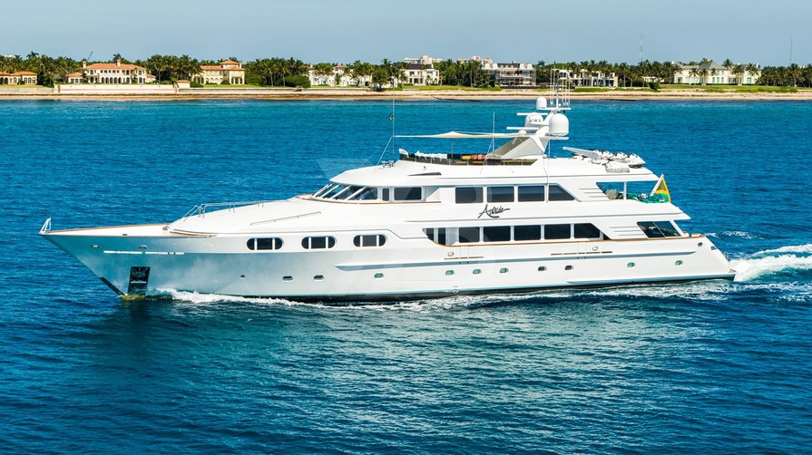 Grandeur yacht exterior 8