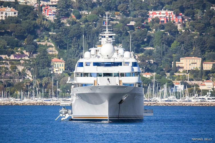 Lady Moura yacht exterior 28