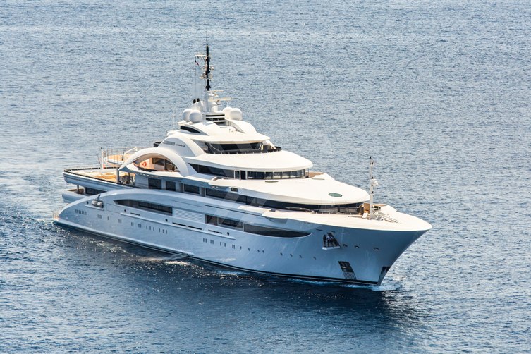 Maryah yacht exterior 21