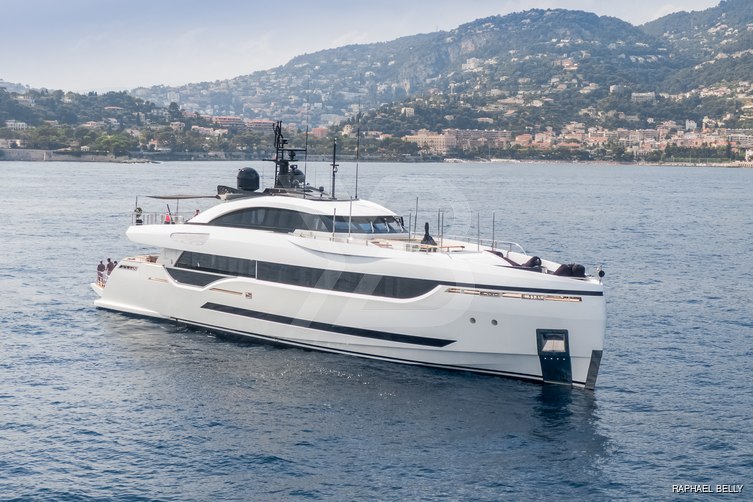 Next yacht exterior 12