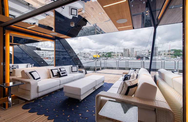 Resilience yacht interior 5