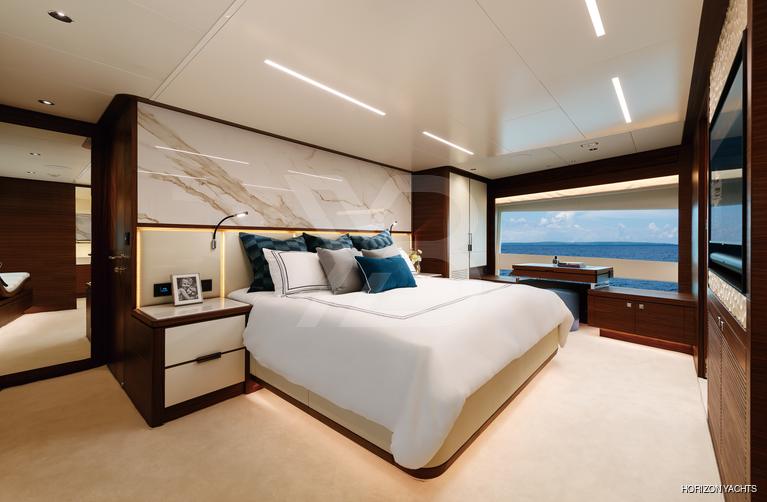 Island Soul yacht interior 11