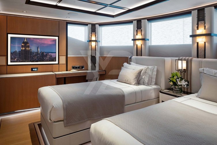 Lusine yacht interior 21