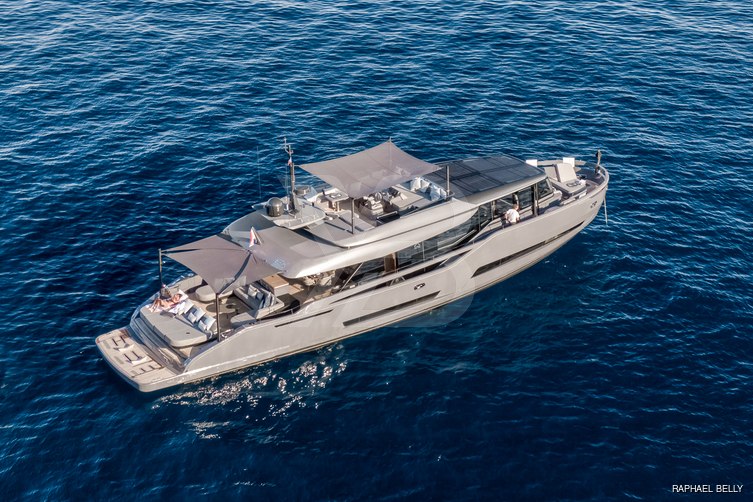 Haze yacht exterior 18