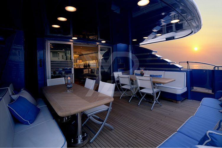 Exxtreme yacht interior 4