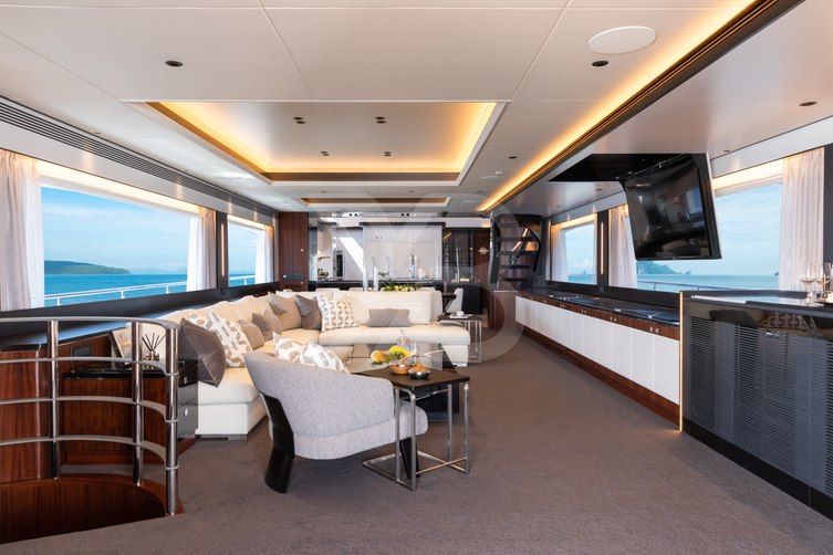 Vin Xan yacht interior 9