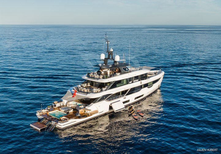 Northern Escape yacht exterior 2