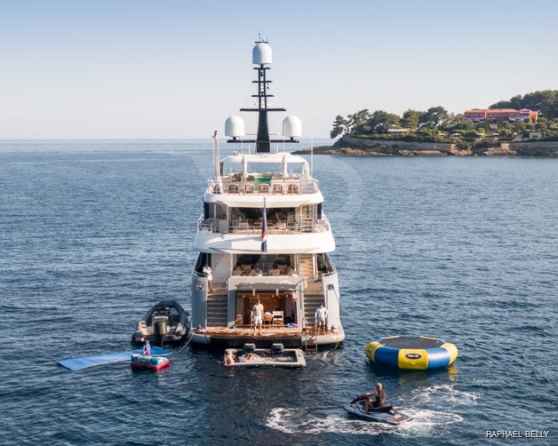 Moonraker yacht exterior 10