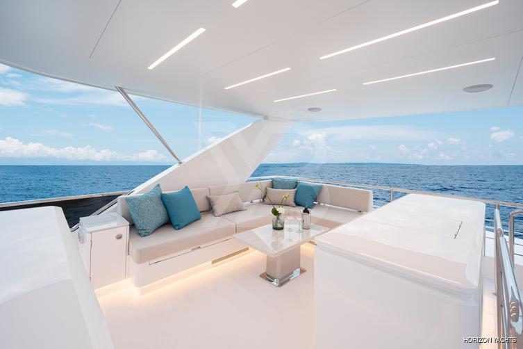 Island Soul yacht exterior 4