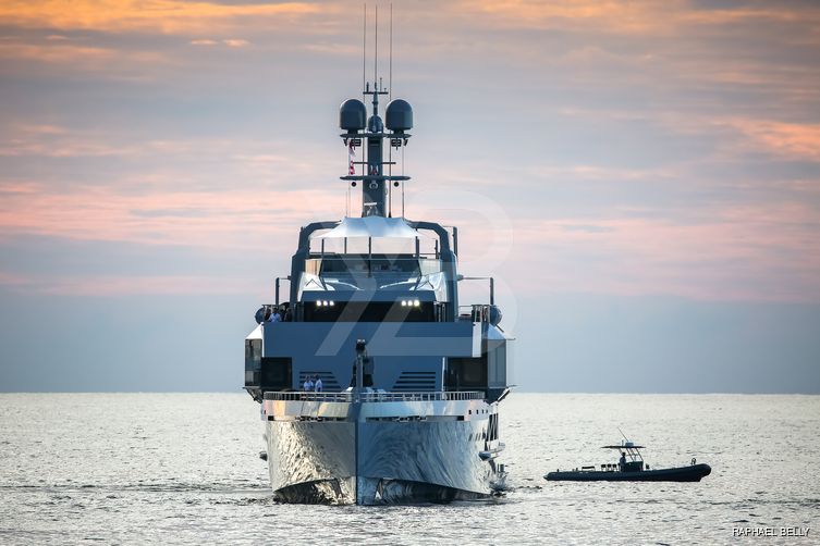 Bold yacht exterior 65