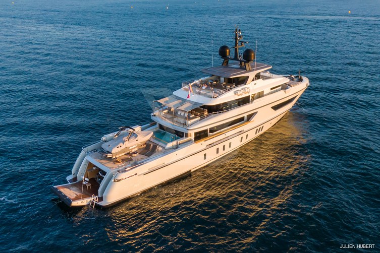 X yacht exterior 27