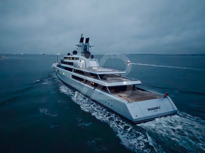 Dragonfly yacht exterior 24