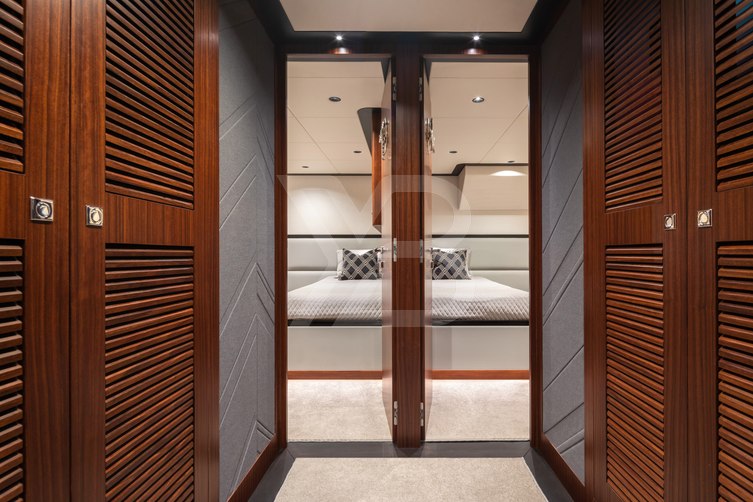 Vin Xan yacht interior 20