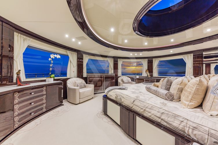 Spectre yacht interior 36