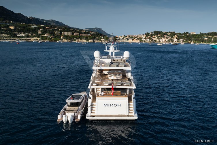 OWO yacht exterior 5