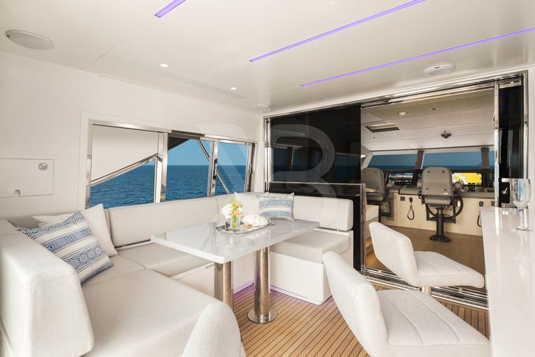 Amethyst yacht interior 9