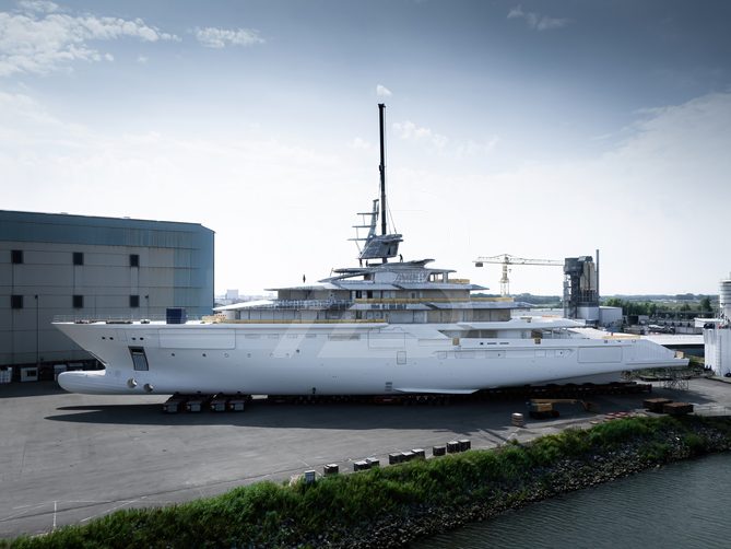 Oceanco Y722 yacht exterior 11