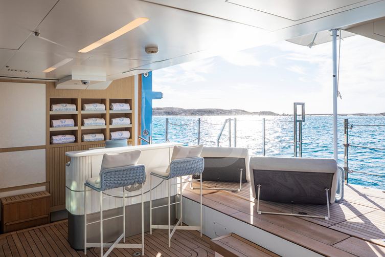 Oceanbird yacht interior 51