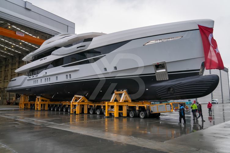 Camila yacht exterior 19