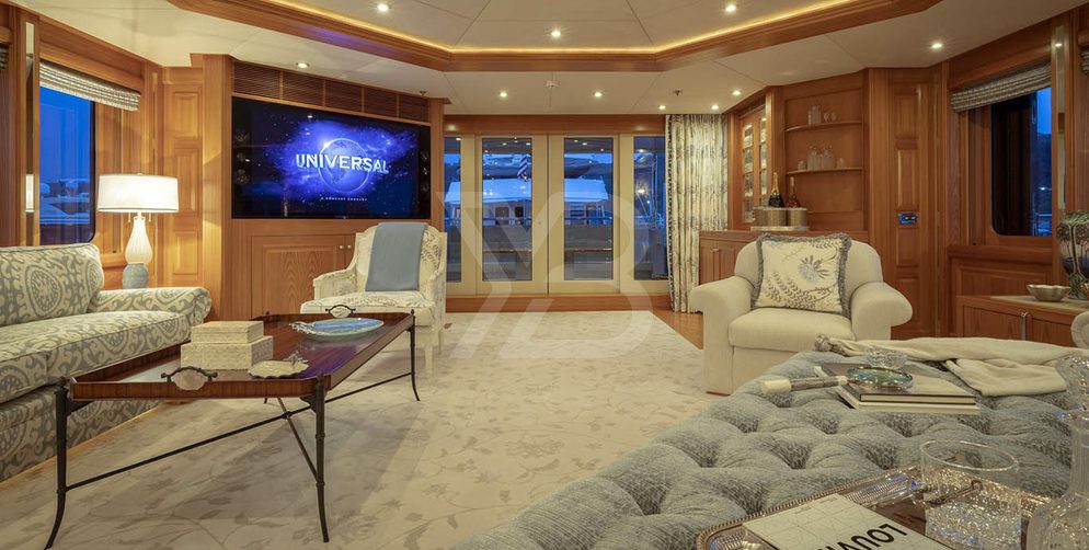 Vibrance yacht interior 15