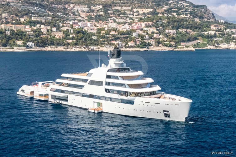 Solaris yacht exterior 12