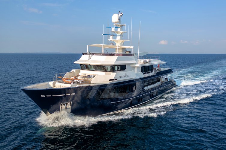 Seven Seas yacht exterior 23