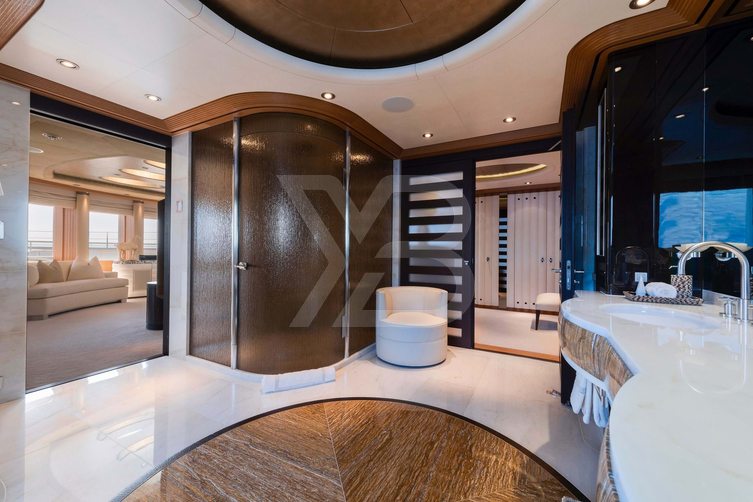 Sunrays yacht interior 10