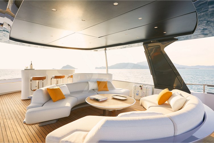 Shabby yacht interior 64