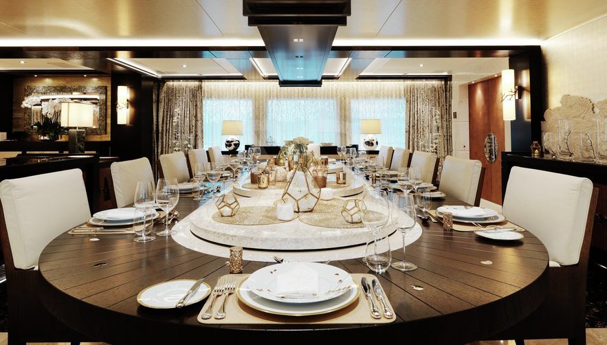 Draak yacht interior 12