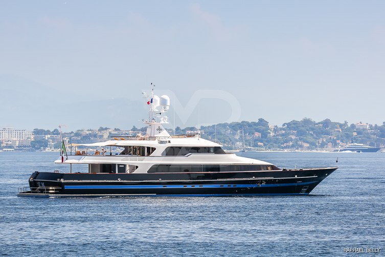 T.M. Blue One yacht exterior 4