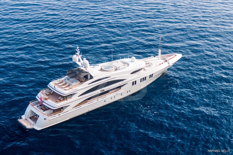 La Blanca yacht exterior 25