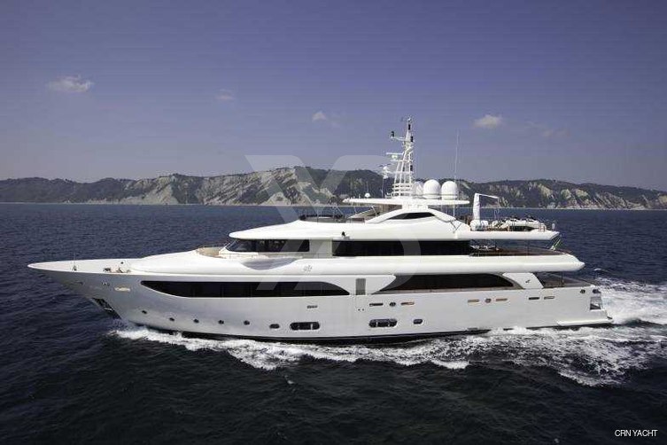 Enchantment yacht exterior 5