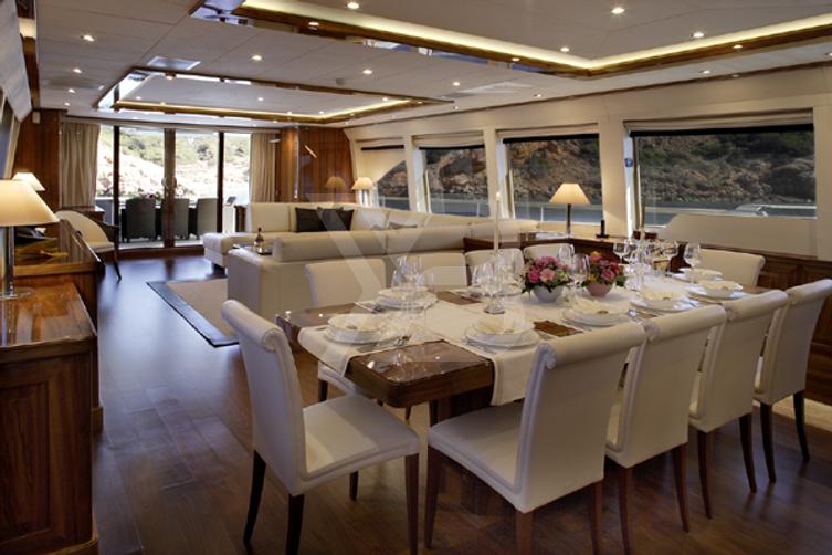 Dragon yacht interior 8