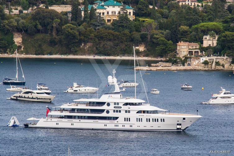 Aurora yacht exterior 2