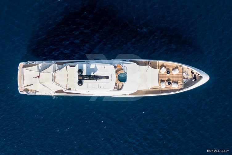 Alisa yacht exterior 4