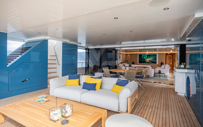 Mat yacht interior 5