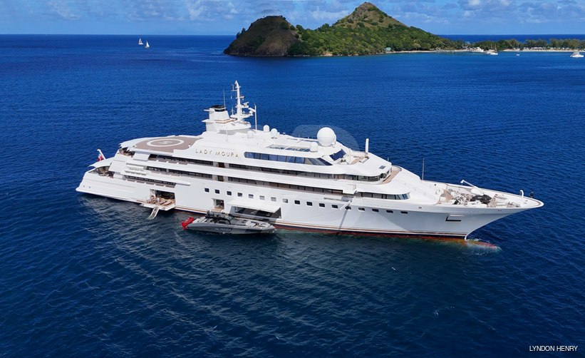 Lady Moura yacht exterior 41
