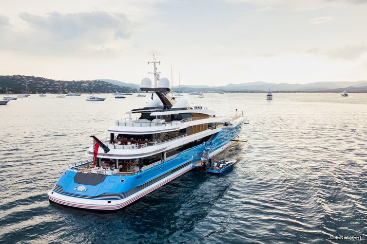 Madame Gu yacht exterior 19