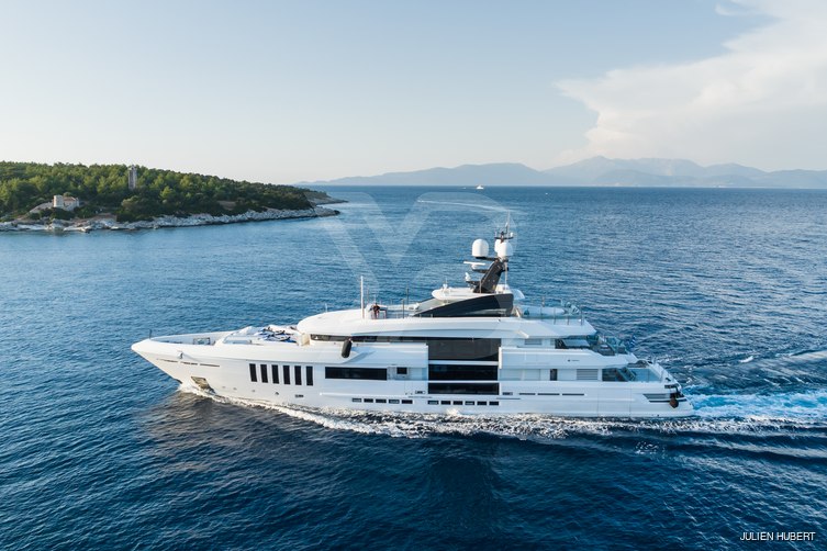 Ouranos yacht exterior 8