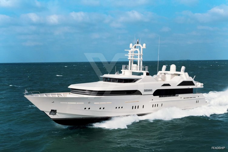 Sussurro yacht exterior 4