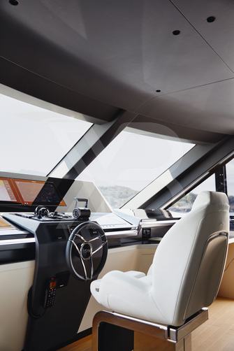 Tanelorn yacht interior 40