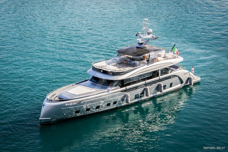 Jaaber yacht exterior 17