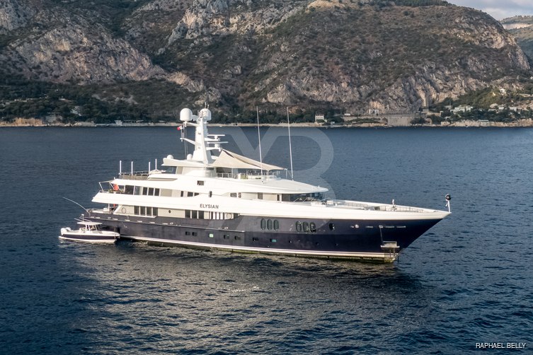 Scott Free yacht exterior 12