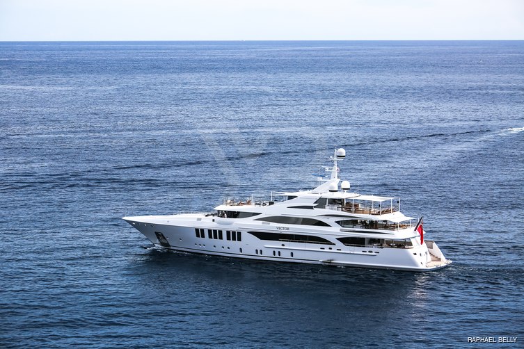 Vector yacht exterior 2