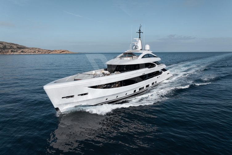 Asani yacht exterior 52