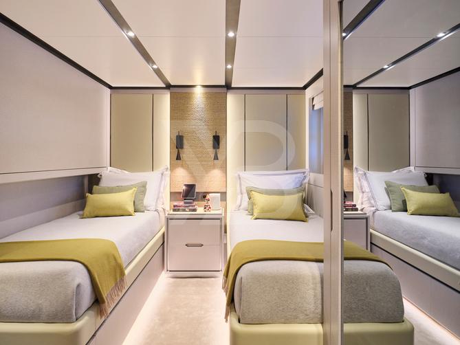 O'Neiro yacht interior 20