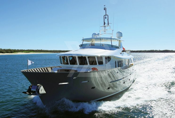 Texas T yacht exterior 4