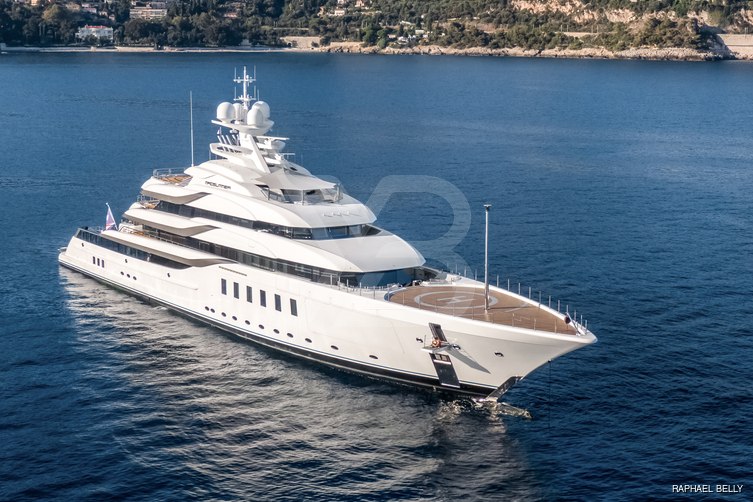 CC-Summer yacht exterior 14