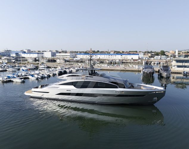 Pershing GTX116/ 04 yacht exterior 2